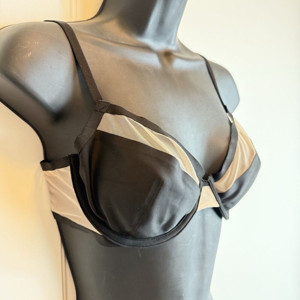 Victoria's Secret Black and Cream Unlined Underwire Demi Bra, Size 32DD Sexy
